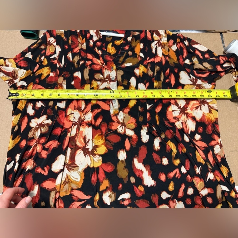 Cocomo Dark Floral Roll Tab Sleeve Blouse Size 2X Mature Office Career Casual - Picture 3 of 7